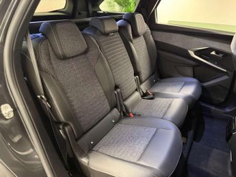 PEUGEOT 5008 1.2 5008 Allure MHEV Auto 5dr