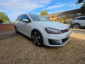 Volkswagen Golf GTi 2.0 TSI BlueMotion Tech GTI Hatchback 5dr Petrol DSG Euro 6 (s/s
