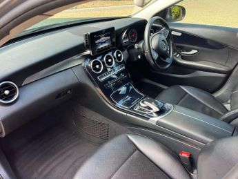 Mercedes-Benz C-CLASS 2.0 C200 SE Executive Auto 4dr