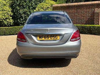 Mercedes-Benz C-CLASS 2.0 C200 SE Executive Auto 4dr