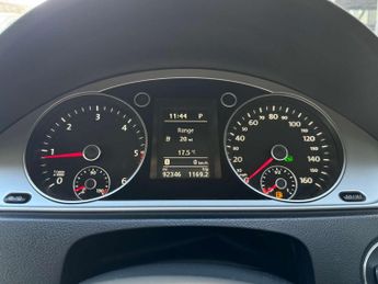 VOLKSWAGEN PASSAT 2.0 Passat S BlueMotion Technology TDI Semi-Auto 5dr
