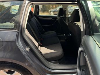 VOLKSWAGEN PASSAT 2.0 Passat S BlueMotion Technology TDI Semi-Auto 5dr