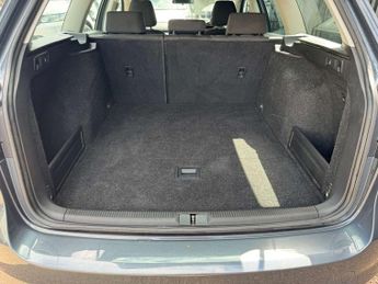 VOLKSWAGEN PASSAT 2.0 Passat S BlueMotion Technology TDI Semi-Auto 5dr
