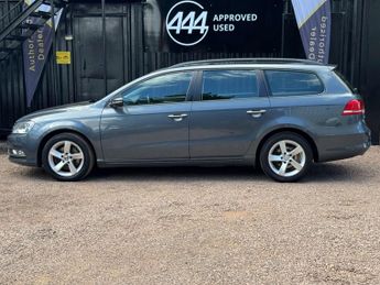 VOLKSWAGEN PASSAT 2.0 Passat S BlueMotion Technology TDI Semi-Auto 5dr