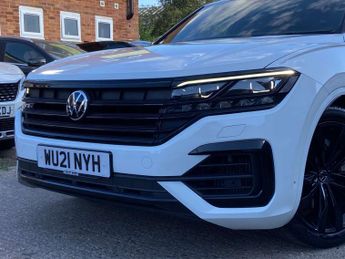 Volkswagen Touareg 3.0 TSI V6 Black Edition SUV 5dr Petrol Tiptronic 4Motion Euro 6