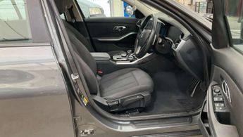 BMW 3 SERIES 2.0 330e SE Professional Auto 4dr