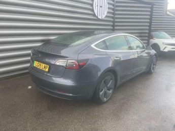 TESLA MODEL 3 Model 3 Standard Range + 4dr