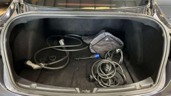 TESLA MODEL 3 Model 3 Standard Range + 4dr
