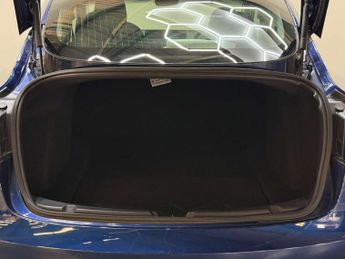 TESLA MODEL 3 Model 3 Long Range AWD 4WD 4dr