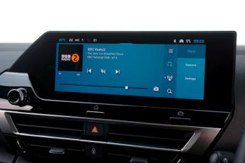 Citroen e-C4 X 50kWh MAX Fastback 4dr Electric Auto (11kW Charger) (136 ps)