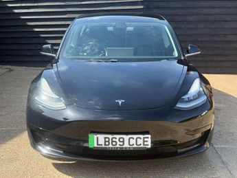 TESLA MODEL 3 Model 3 Standard Range + 4dr