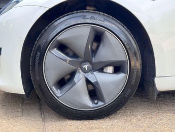 TESLA MODEL 3 Model 3 Long Range AWD 4WD 4dr