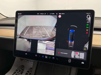 Tesla Model 3 Model 3 Long Range AWD 4WD 4dr