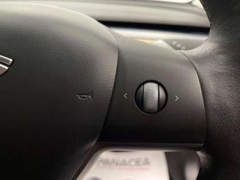 Tesla Model 3 Model 3 Long Range AWD 4WD 4dr