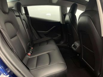 Tesla Model 3 Model 3 Long Range AWD 4WD 4dr