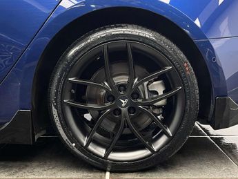 Tesla Model 3 Model 3 Long Range AWD 4WD 4dr