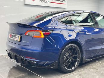 Tesla Model 3 Model 3 Long Range AWD 4WD 4dr