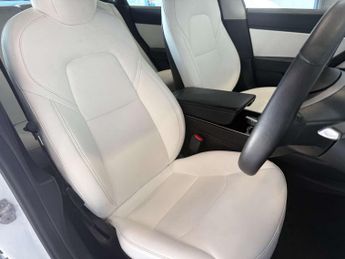 TESLA MODEL 3 Model 3 Performance AWD 4WD 4dr