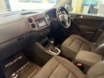 Volkswagen Tiguan 2.0 TDI Match SUV 5dr Diesel DSG 4WD Euro 5 (140 ps)
