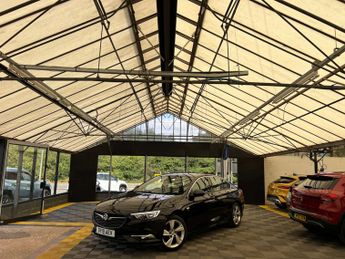 VAUXHALL INSIGNIA 1.5 Insignia SRi VX-Line Nav T Auto 5dr