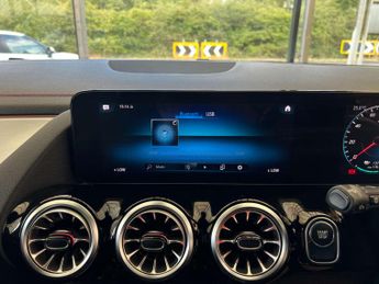 MERCEDES-BENZ EQA EQA 250 AMG Line 5dr