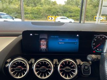 MERCEDES-BENZ EQA EQA 250 AMG Line 5dr