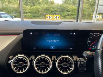 MERCEDES-BENZ EQA EQA 250 AMG Line 5dr