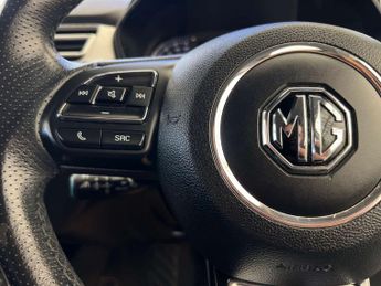 MG 5 MG5 Exclusive EV 5dr
