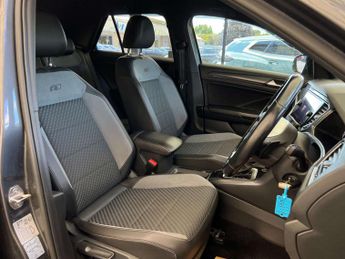 VOLKSWAGEN T-ROC 1.5 T-Roc R-Line TSi Evo Semi-Auto 5dr