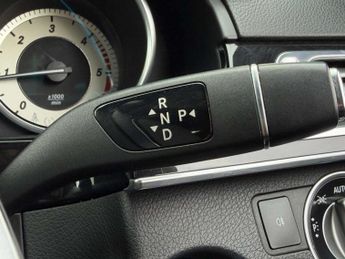Mercedes-Benz E Class 2.1 E220 CDI SE Saloon 4dr Diesel G-Tronic+ Euro 5 (s/s) (170 ps