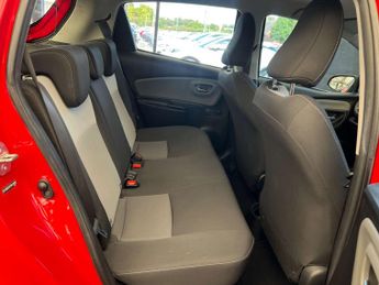 TOYOTA YARIS 1.5 Yaris Icon VVT-i HEV CVT 5dr
