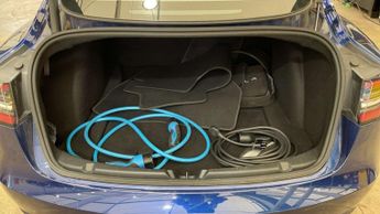 TESLA MODEL 3 Model 3 Long Range AWD 4WD 4dr