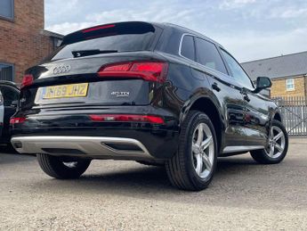 Audi Q5 2.0 TDI 40 Sport SUV 5dr Diesel S Tronic quattro Euro 6 (s/s) (1