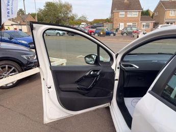 PEUGEOT 208 1.2 208 Active 5dr