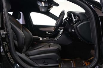 Mercedes-Benz C-CLASS 1.5 C 200 AMG Line Auto 4dr