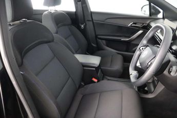 MG MG4 64kWh SE Long Range Hatchback 5dr Electric Auto (203 ps)