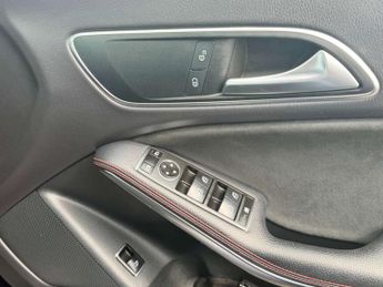 Mercedes-Benz CLA 2.1 CLA220d AMG Line Coupe 4dr Diesel 7G-DCT Euro 6 (s/s) (177 p