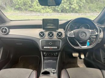 Mercedes-Benz CLA 2.1 CLA220d AMG Line Coupe 4dr Diesel 7G-DCT Euro 6 (s/s) (177 p
