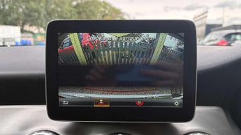 MERCEDES-BENZ GLA 2.1 GLA220d AMG Line (Premium) SUV 5dr Diesel 7G-DCT 4MATIC Euro