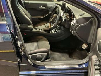 MERCEDES-BENZ A CLASS 1.5 A180d AMG Line (Executive) Hatchback 5dr Diesel 7G-DCT Euro 
