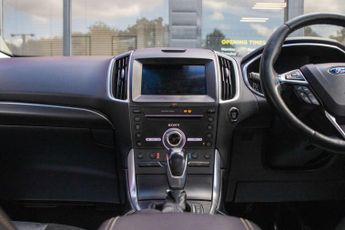 FORD EDGE 2.0 TDCi Sport SUV 5dr Diesel Powershift AWD Euro 6 (s/s) (210 p