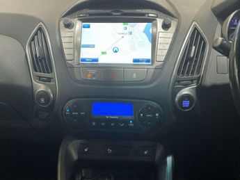 HYUNDAI IX35 2.0 CRDi Premium SUV 5dr Diesel Auto 4WD Euro 5 (134 bhp)