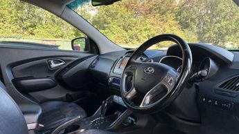 HYUNDAI IX35 2.0 CRDi Premium SUV 5dr Diesel Auto 4WD Euro 5 (134 bhp)