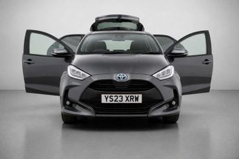 TOYOTA YARIS 1.5 VVT-h Design Hatchback 5dr Petrol Hybrid E-CVT Euro 6 (s/s) 