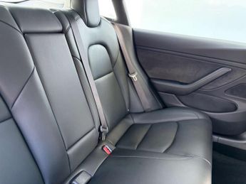 TESLA MODEL 3 Model 3 Long Range AWD 4WD 4dr