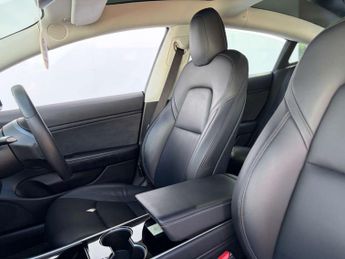 TESLA MODEL 3 Model 3 Long Range AWD 4WD 4dr