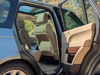 LAND ROVER RANGE ROVER 3.0 Range Rover Vogue TDV6 Auto 4WD 5dr