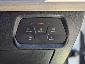 SEAT LEON 1.5 eTSI MHEV XCELLENCE Lux Hatchback 5dr Petrol Hybrid DSG Euro
