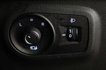 MG MG ZS 72.6kWh Trophy Connect Long Range SUV 5dr Electric Auto (156 ps)