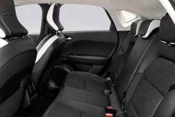 RENAULT CAPTUR 1.6 E-TECH techno SUV 5dr Petrol Hybrid Auto Euro 6 (s/s) (145 p